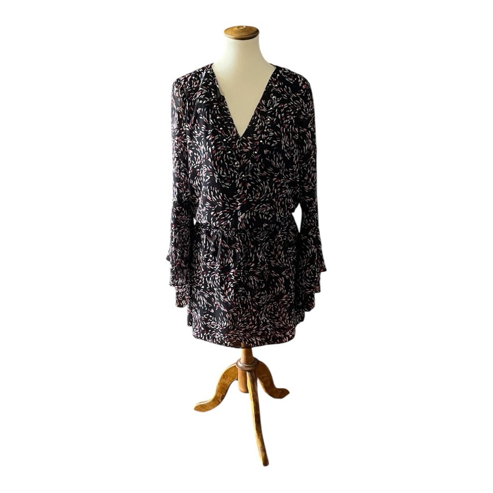 #202, White House Black Market v-neck long sleeve dress, size12